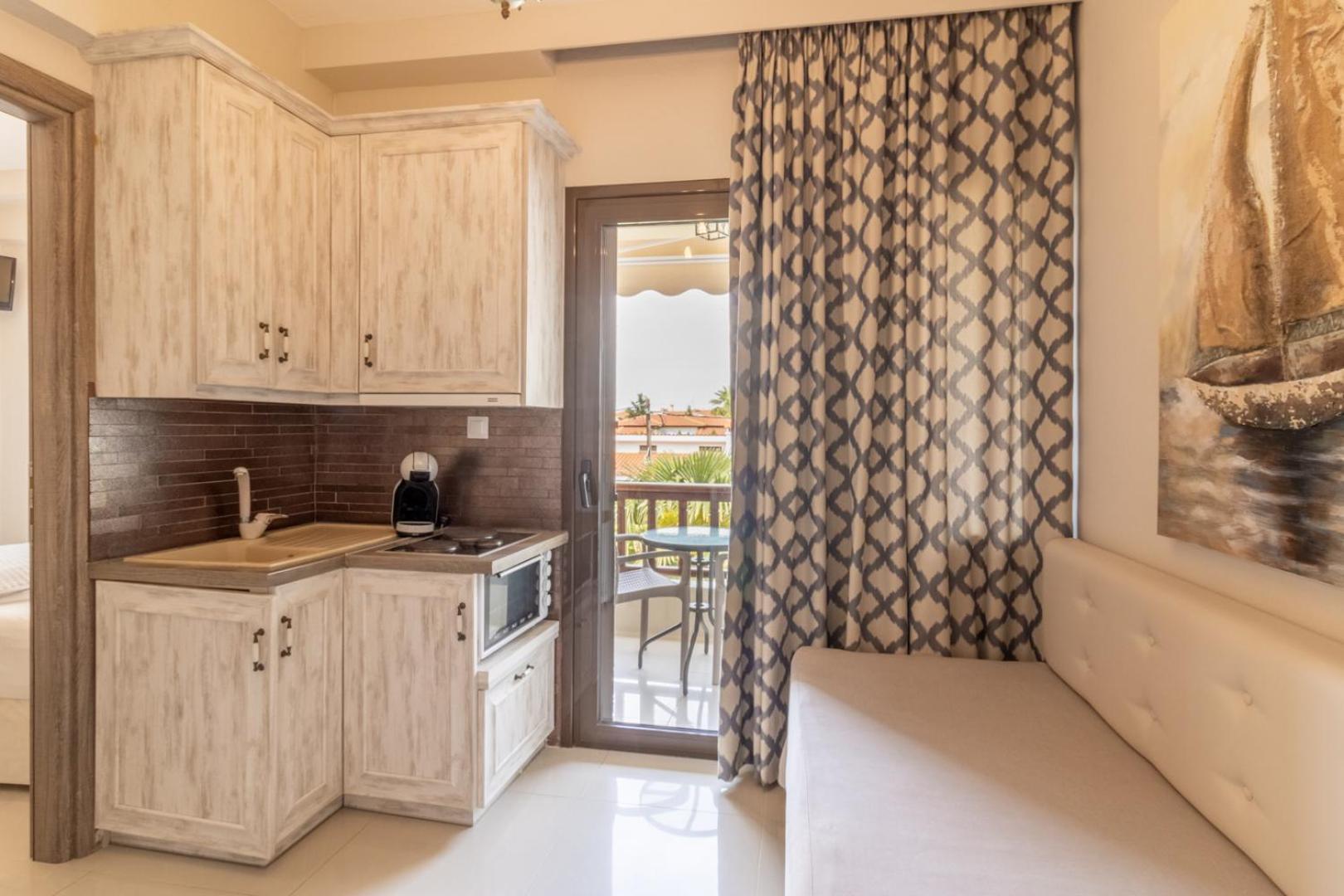 Kassandrinos Apartments Apostolos Никити Экстерьер фото