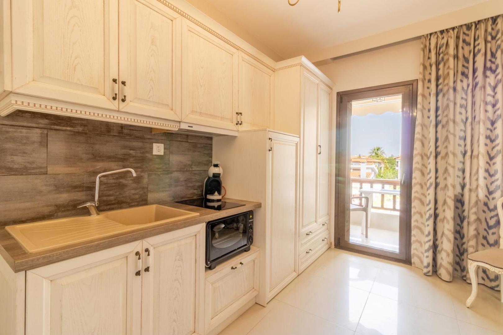Kassandrinos Apartments Apostolos Никити Экстерьер фото