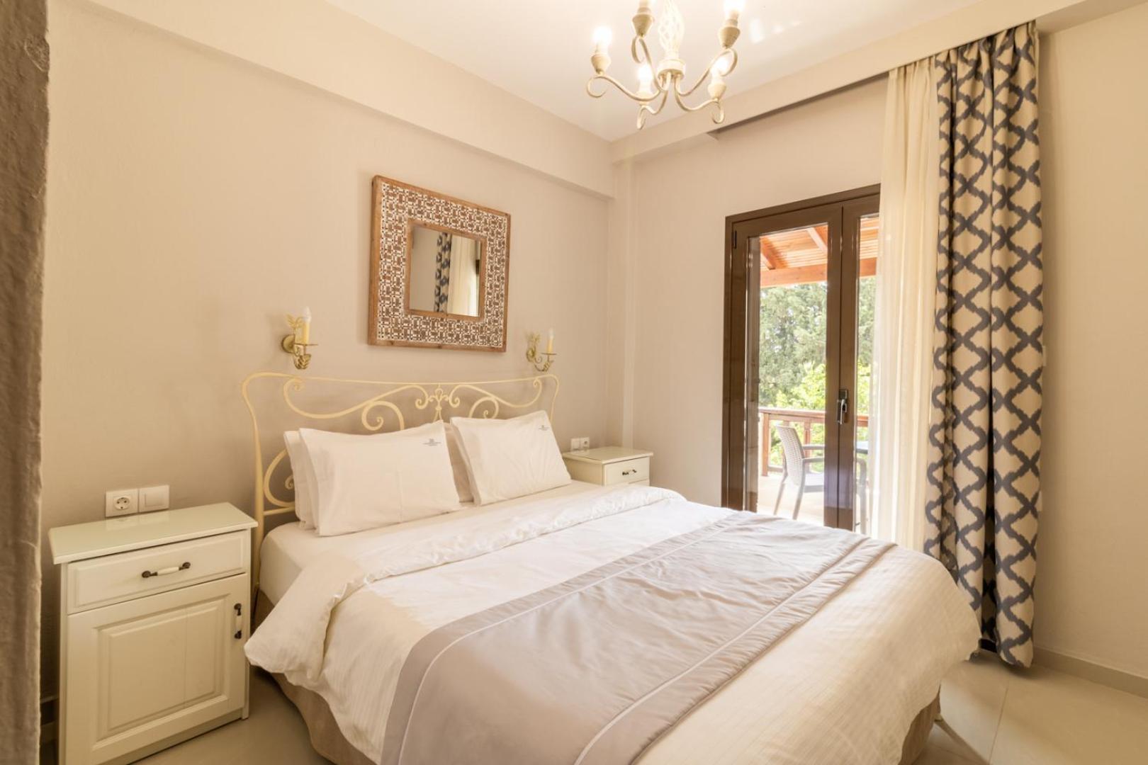Kassandrinos Apartments Apostolos Никити Экстерьер фото